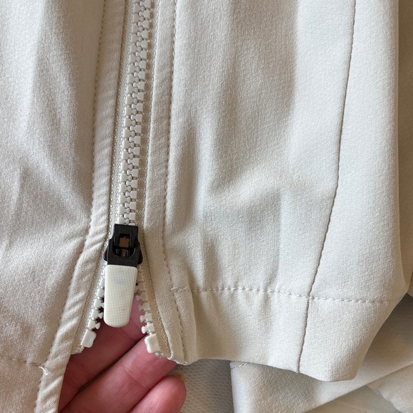 Nike Cream Quarter-Zip Golf Pullover - Picture 8 of 11